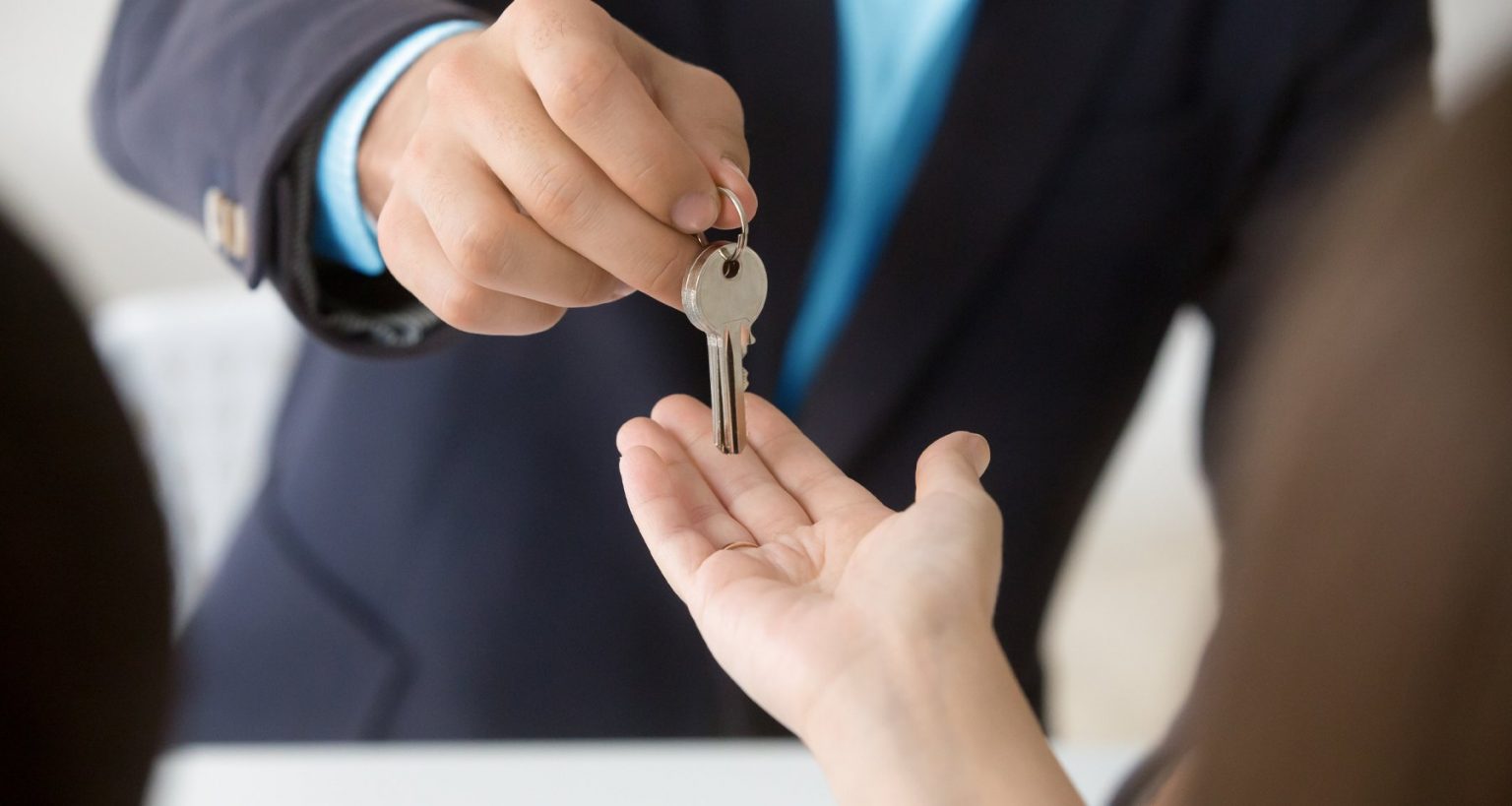 Оставил квартиру в Алматы внучке: казахстанка пыталась оспорить завещание отца