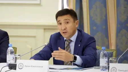 Ерлан Кожагапанов / Фото: primeminister.kz
