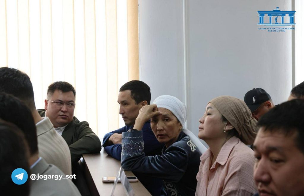Семья Шерзата / Фото Верховного суда РК
