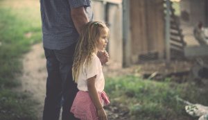 Изнасилование несовершеннолетней: мать ребенка заявила о давлении родственников и бездействии полиции Жамбылской области девочка