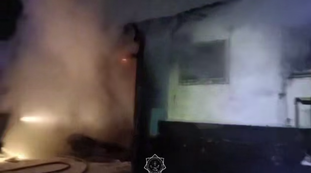 В Астане тушили мебельный цех