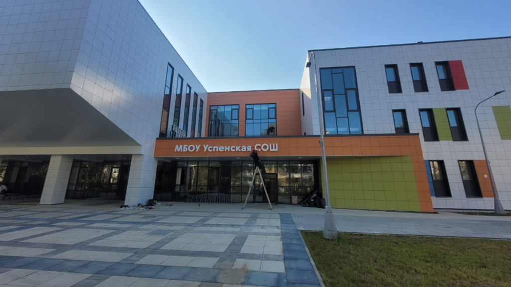 В Подмосковье 15-летний подросток напал на учеников элитный школы: есть погибший