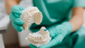 Смерть девочки в стоматологии Астаны: анестезиолог заявила о подтасовке данных экспертизы