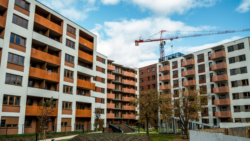 В Алматы опубликовали список ЖК с разрешением на привлечение дольщиков