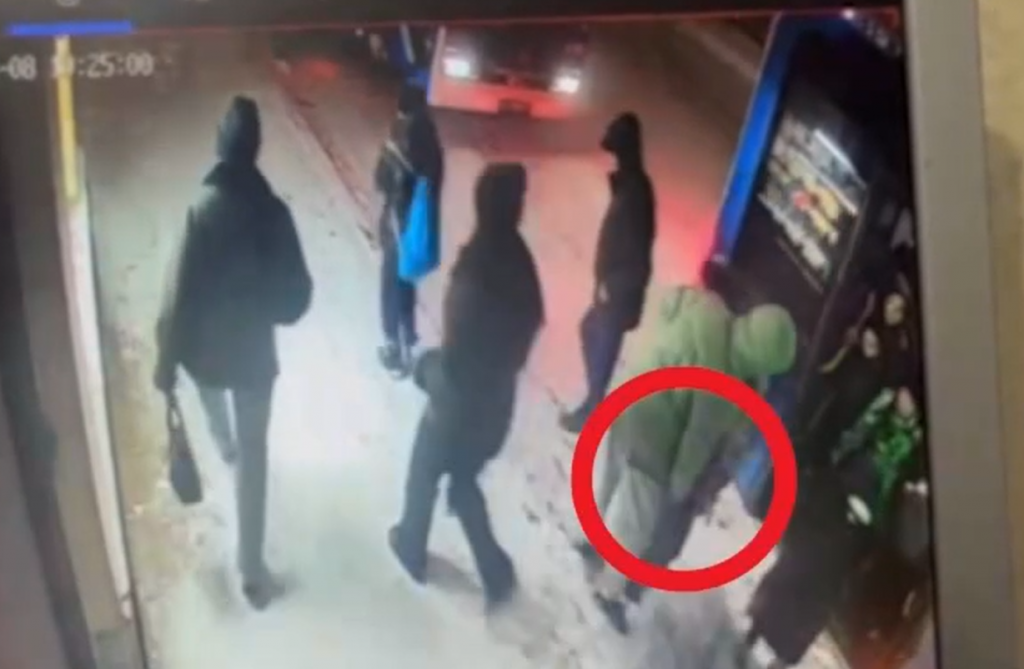 Полиция Астаны задержала карманника, обокравшего школьницу