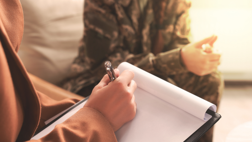 В Астане сотрудники военкомата насильно увели парня из торгового центра