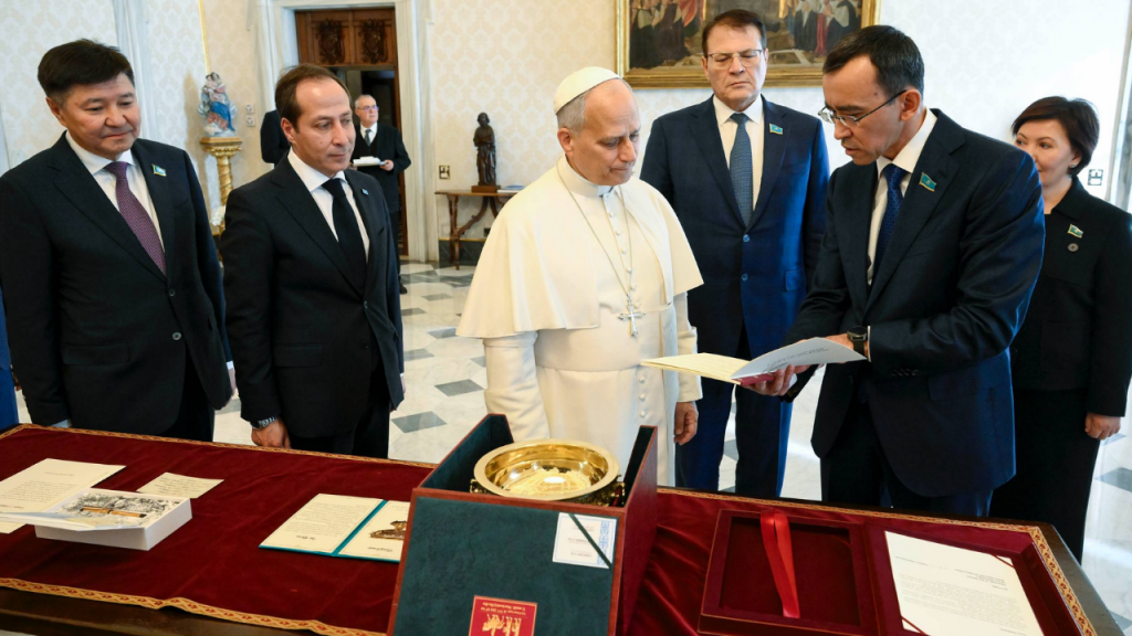 Ватикан и Астана укрепляют сотрудничество: Токаев пригласил Папу Римского в Казахстан