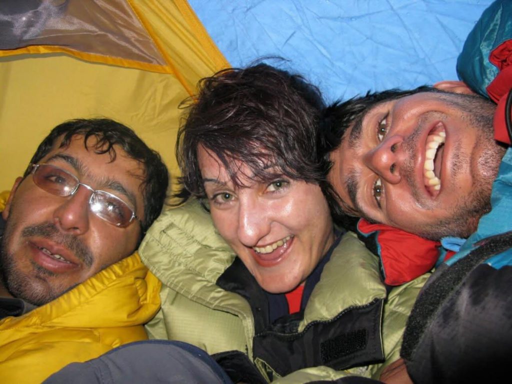 В горах Кыргызстана нашли фотоаппарат, потерянный 17 лет назад