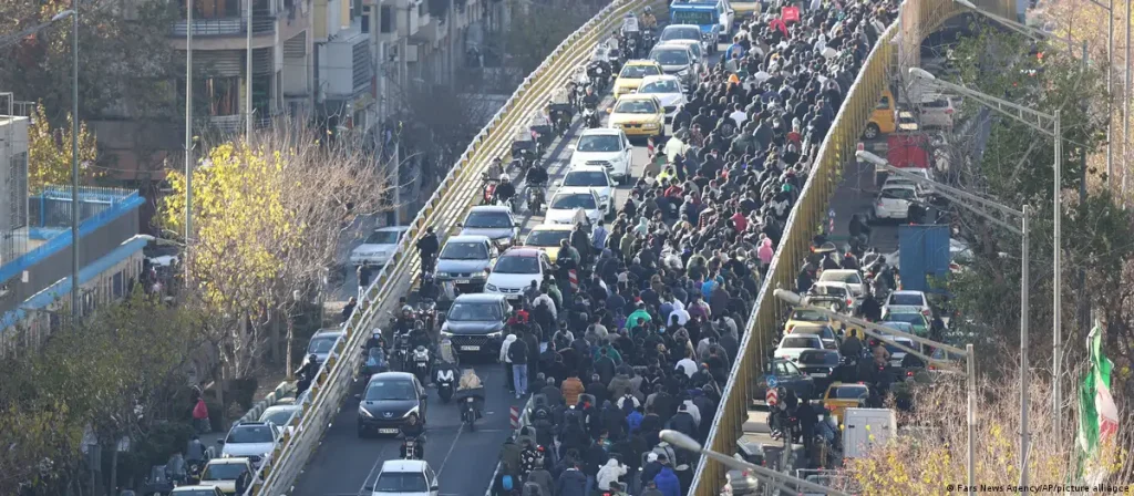 В Иране усилились протесты из-за обвала экономики