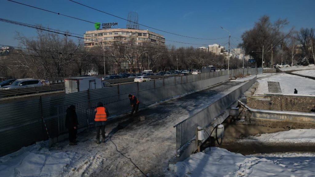 Строительство моста через реку Есентай в Алматы: вырубят 26 деревьев