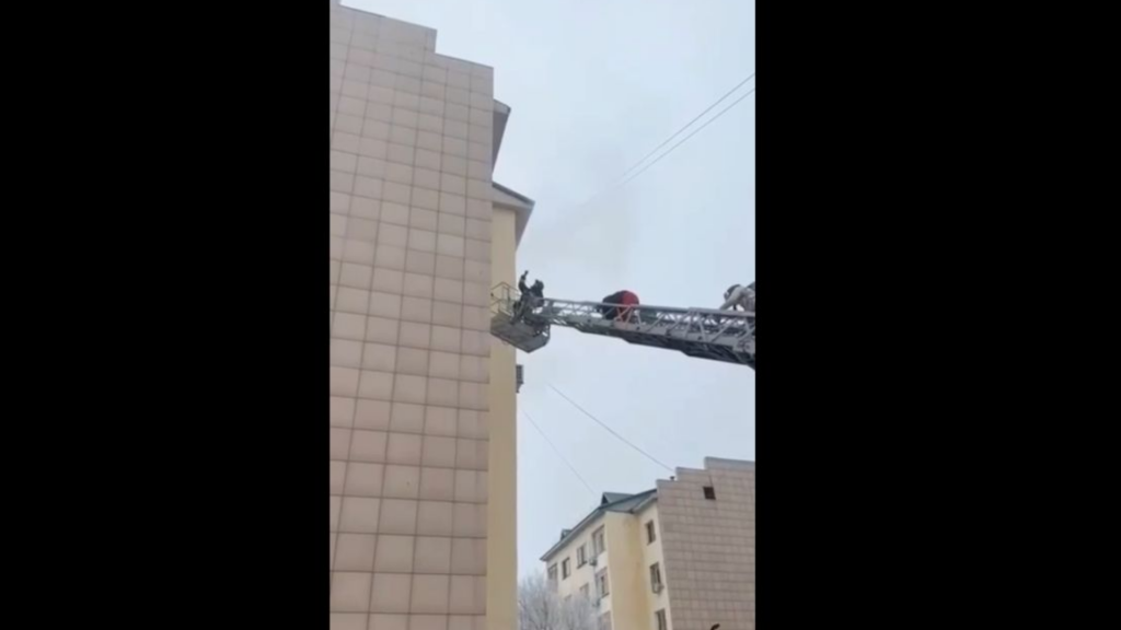 В Талдыкоргане при пожаре спасли семерых детей