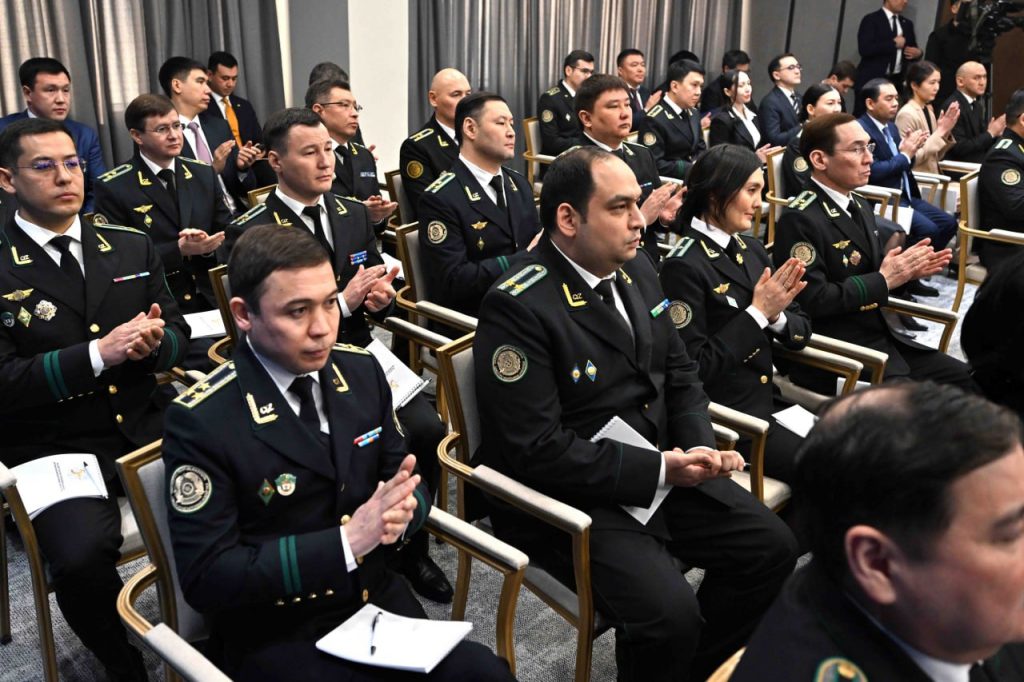 Токаев предложил ввести в структуру АФМ три генеральские должности АФМ