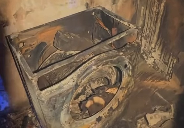 Пожар от фейерверка: алматинка показала сгоревший в новогоднюю ночь балкон