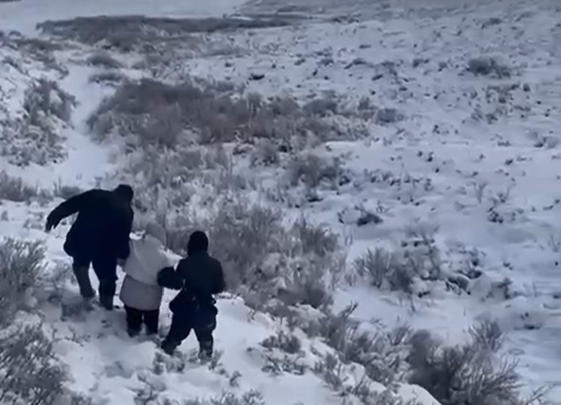 В Карагандинской области двоих заблудившихся мужчин искали при помощи дронов
