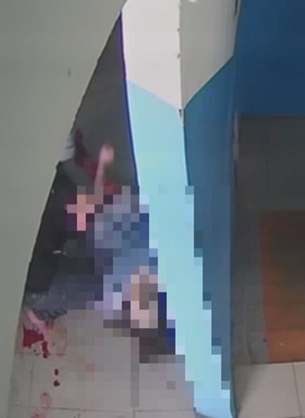 Кровавая бойня в Экибастузе: о состоянии выжившей рассказали медики