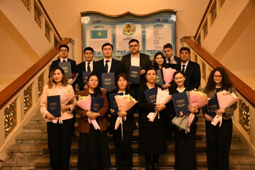 Сертификаты на квартиры получили 14 молодых казахстанских ученых
