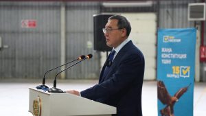 Аким Алматинской области Марат Султангазиев ответил на вопросы работников логистического предприятия марат султангазиев