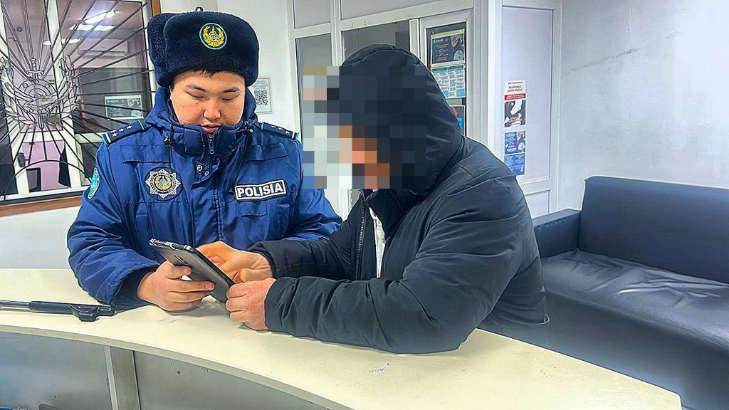 Отстреливал собак: в Семее наказали сотрудника службы отлова