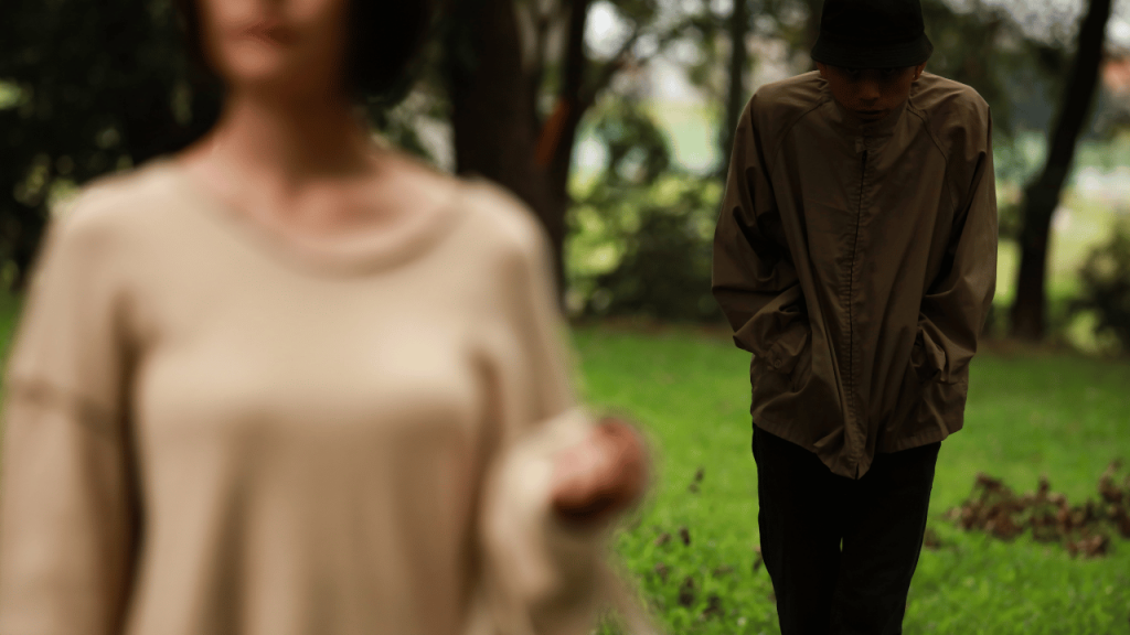 Следил и отправлял угрозы бывшей сожительнице: сталкеру вынесли приговор в Алматы