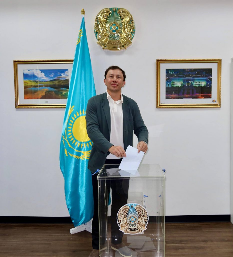 Головкин проголосовал на референдуме по проекту новой Конституции в Таиланде