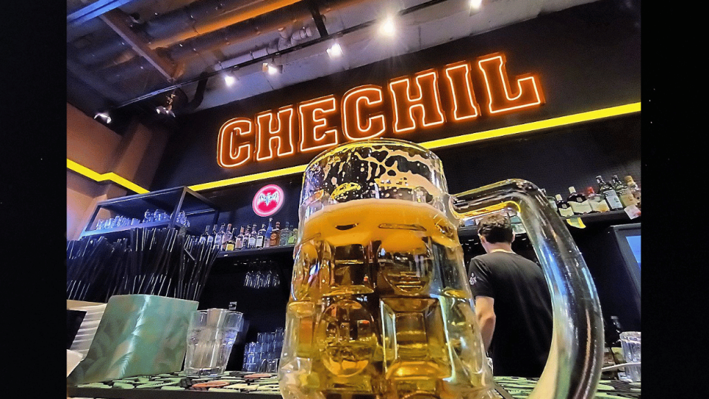 Из-за массовых драк в Алматы закрыли один из филиалов бара Chechil