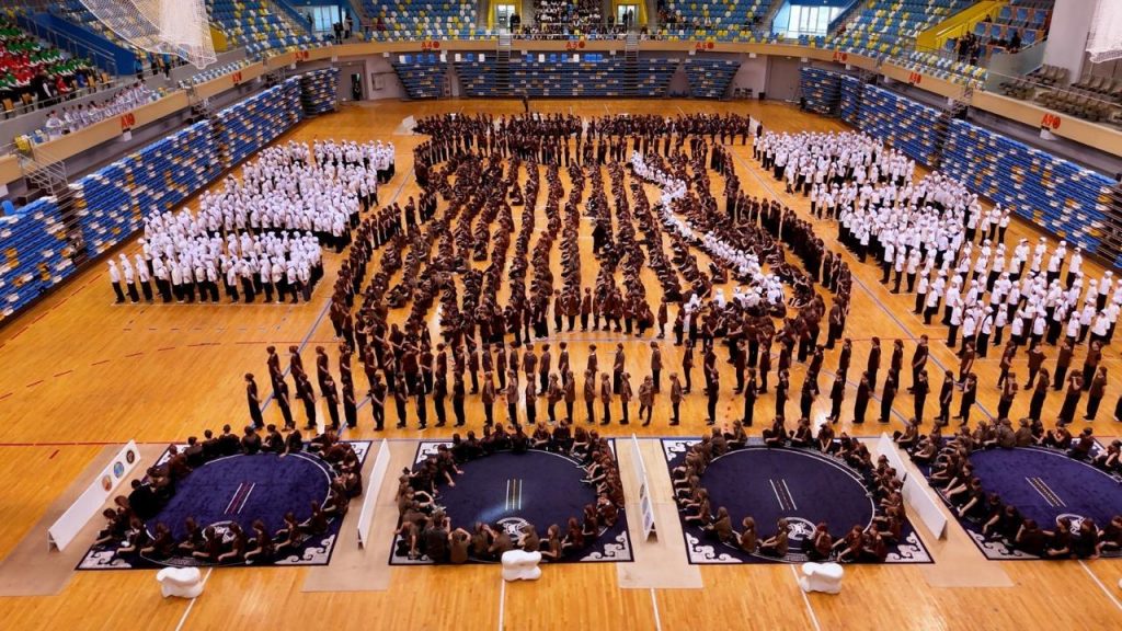 Игра в асык