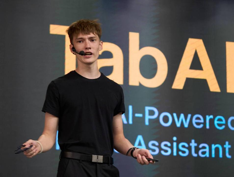 Обучение в Кремниевой долине: казахстанский школьник получил грант от Google