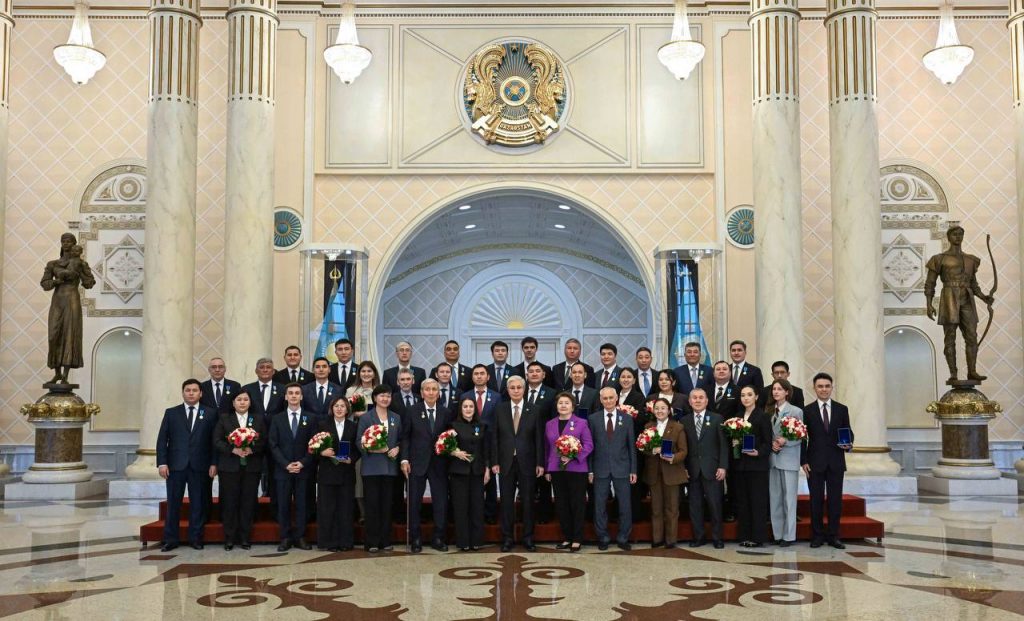 Токаев наградил казахстанских учёных