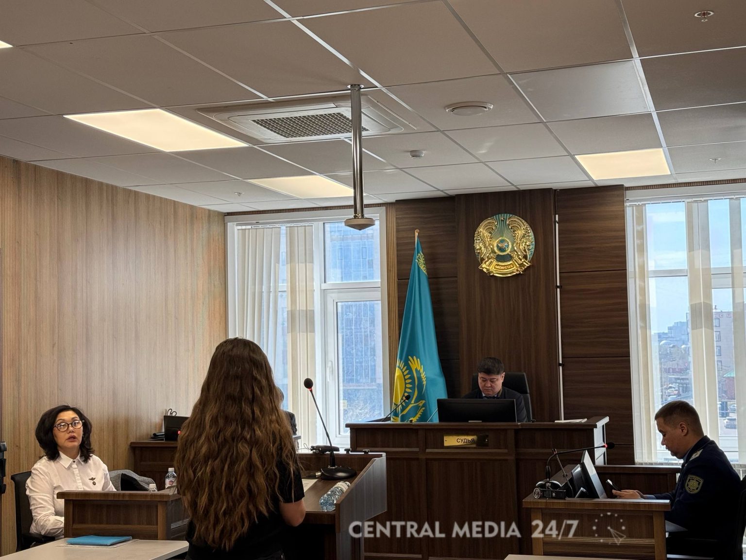 Удаление Instagram и лишение имущества: блогеры Жанабыловы заявили об угрозах следователя