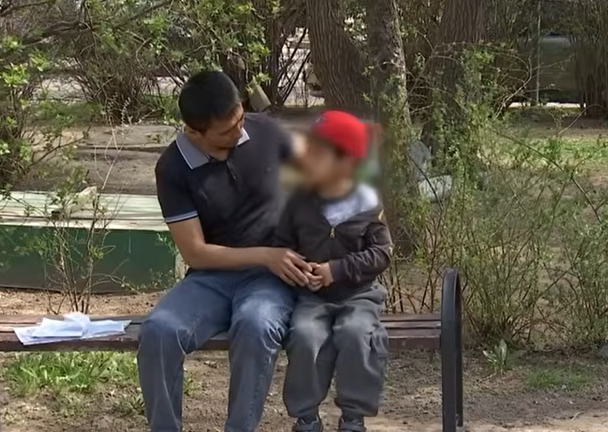 Некроз после обрезания: алматинец требует проверить клинику, где его сыну делали операцию