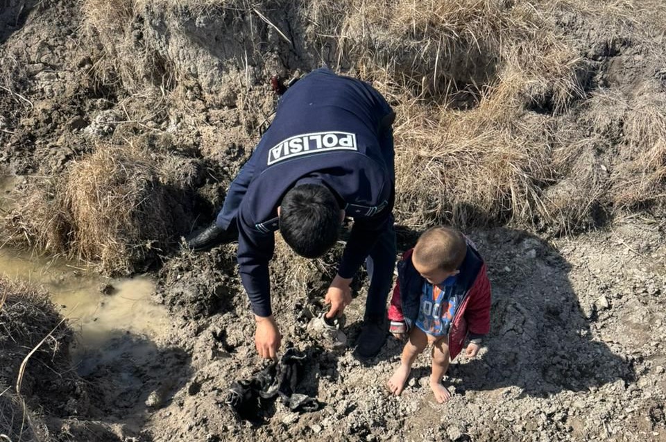 Трёхлетнего ребёнка нашли в степи в области Абай